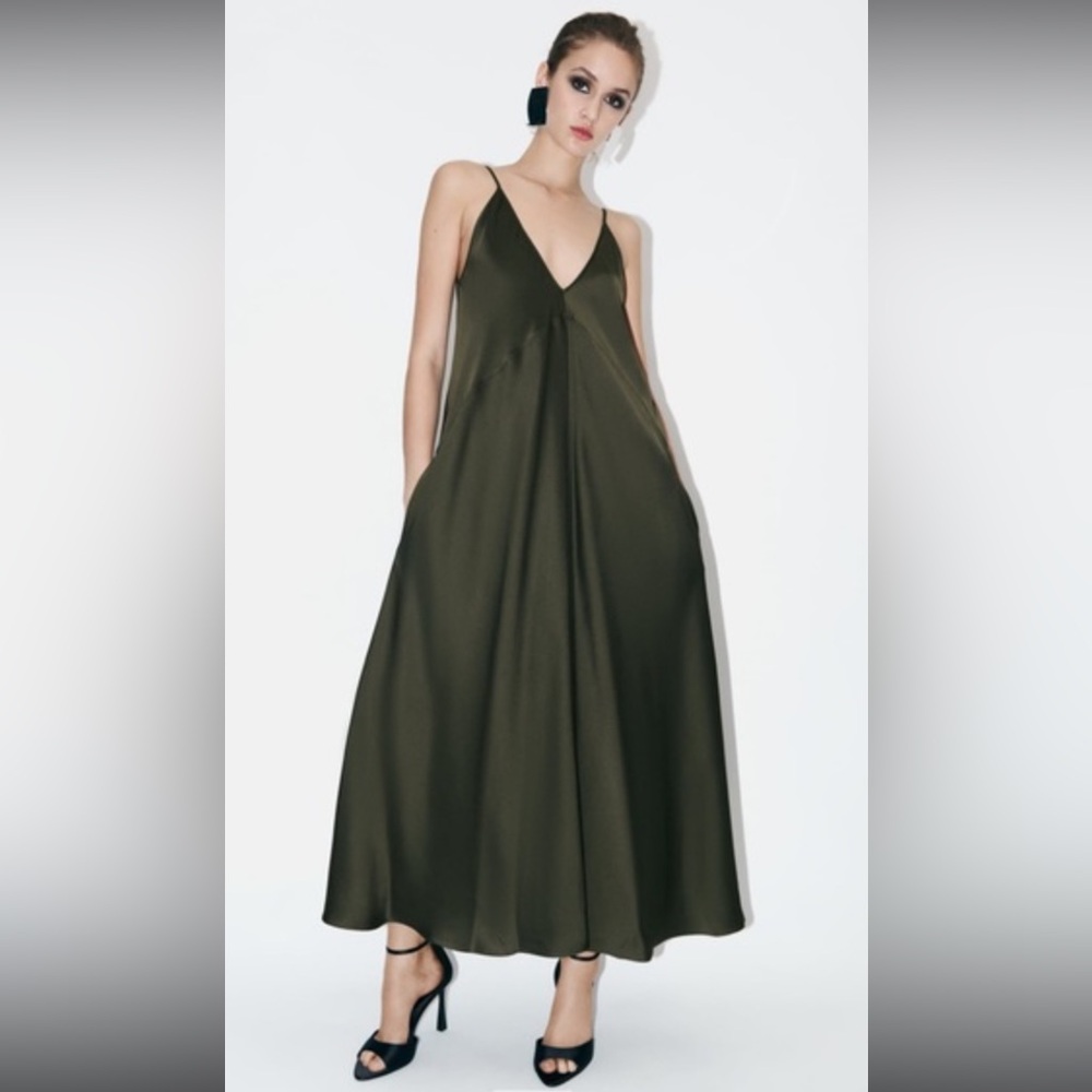 Zara Olive Maxi Dress blogger’s favorite